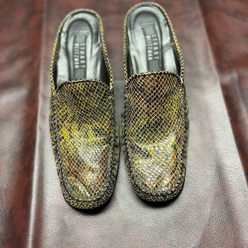 Stuart Weitzman snake print tan mules,‎ size 8 1/… - image 10